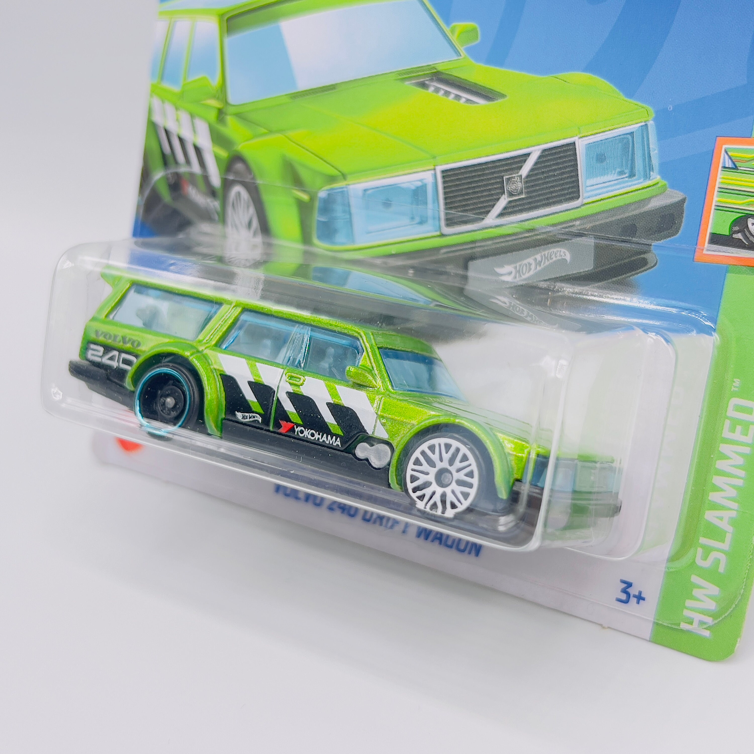 ホットウィール　 ボルボ 240 HW Slammed　スーパートレジャーハント Hot Wheels 2023 Super Treasure Hunt STH # Volvo 240 Drift