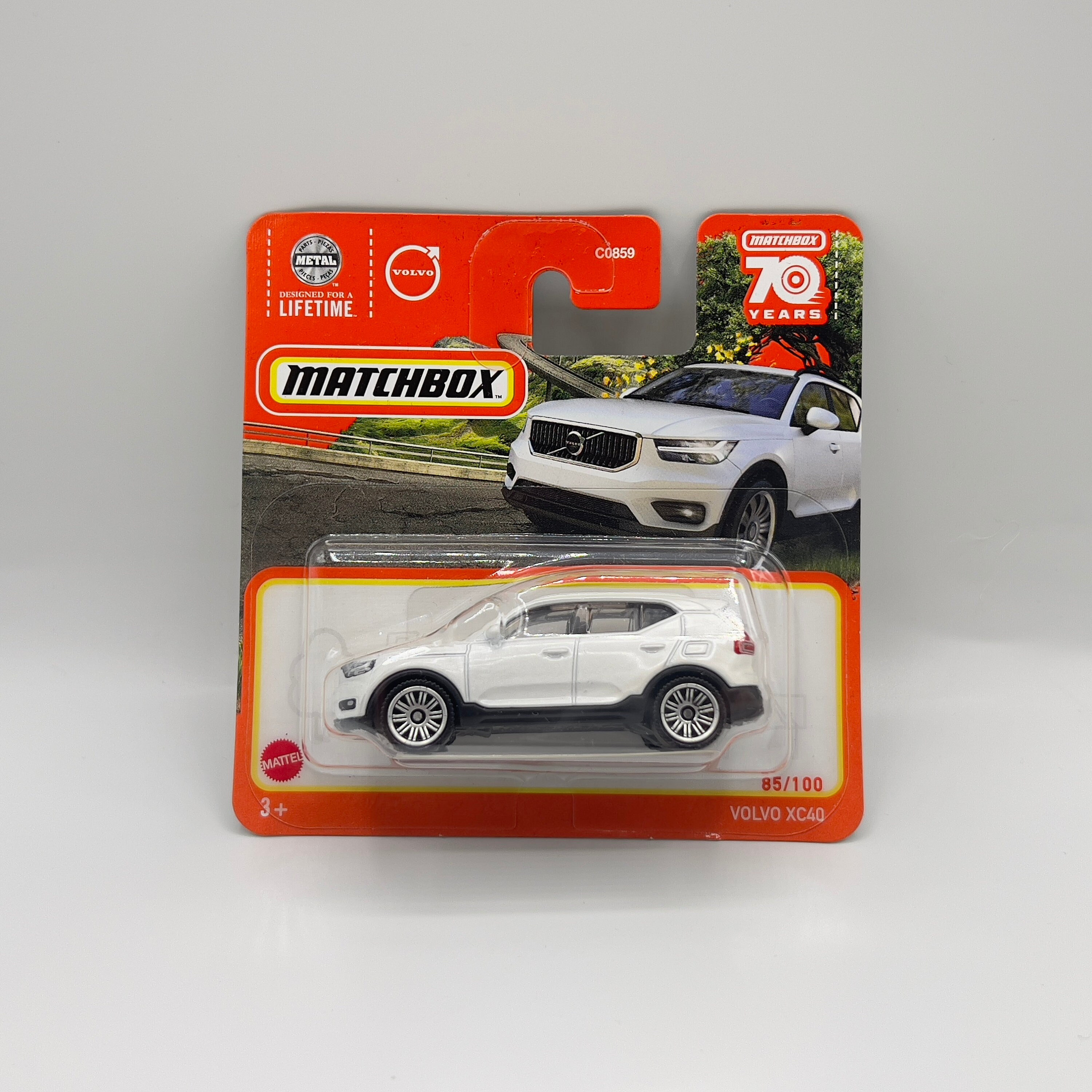 Volvo XC40 - Matchbox 1:64 Scale Model, Diecast City SUV