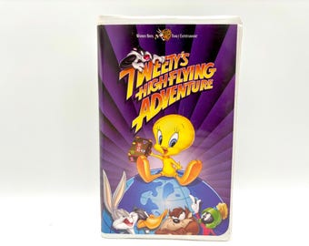 Tweety Bird Collector Set: VHS & Robin Hood Plush - Looney Tunes