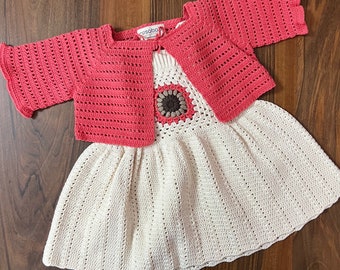 Robe florale pour fille au crochet faite main avec boléro, ensemble de robe pour fillette florale au crochet en coton bio, gilet pour fille, boléro haussement d'épaules, crochet pour tout-petit