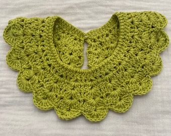 Patrón de tejido de cuello de ganchillo para regalo de bebé, collar de encaje moderno para regalo de nueva mamá, patrones de ganchillo de cuello verde desmontable bordado