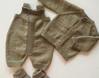 Vêtements bébé en tricot kaki pour cadeau nouveau-né, chaussons bébé en tricot pour bébés, cadeau cardigan corchet bébé pour bébé, barboteuse lavable pour bébé