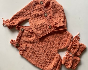 Vestido de traje de ganchillo hecho a mano de bebé naranja para regalo de recién nacido, vestido de baby shower lavable para bebé niño, chaqueta de ganchillo de bebé para regalo de niña