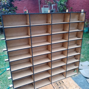 1:64 Diecast auto display plank vectorbestand voor het snijden van 3D-puzzel