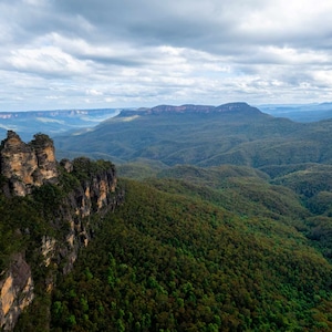 Digital Print Download | Original Photography | 3 Sisters, Blue Mountains, Australia | Landscape Art Print | Tropical Island Home Decor