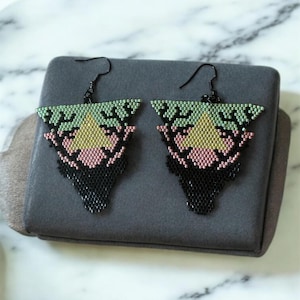 Handgemachte Hirsch Perlen Ohrringe, Perlen Ohrringe, handgemachte Ohrringe, wunderlich, schrulligen, Boho-Stil Geschenk für ihren bunten Webrahmen