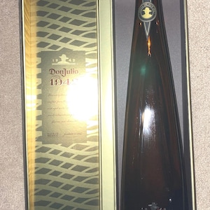 Don Julio 1942 Empty Tequila Bottle with Box (No Cork)