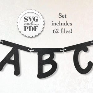 以下が含まれることがあります： 黒と白のABCバナー、SVGとPDFファイルが62個含まれています。バナーは紙製で、紐が付いています。