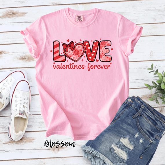 Valentine Day Love Shirt: Women Valentine Shirt, Shirt for Love Day