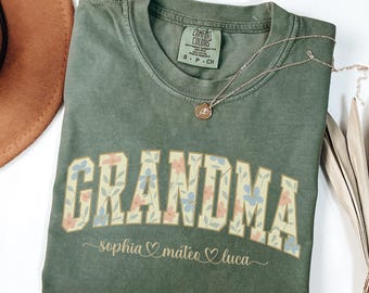 Comfort Colors Personalized Grandma Shirt Floral Grandma Shirt with Grandkid Names Custom Grandma Gift for Grandma Mothers Day Gift Grammy