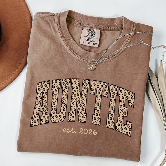 Auntie tshirt with leopard print, Custom Aunt Shirt, New Aunt Gift