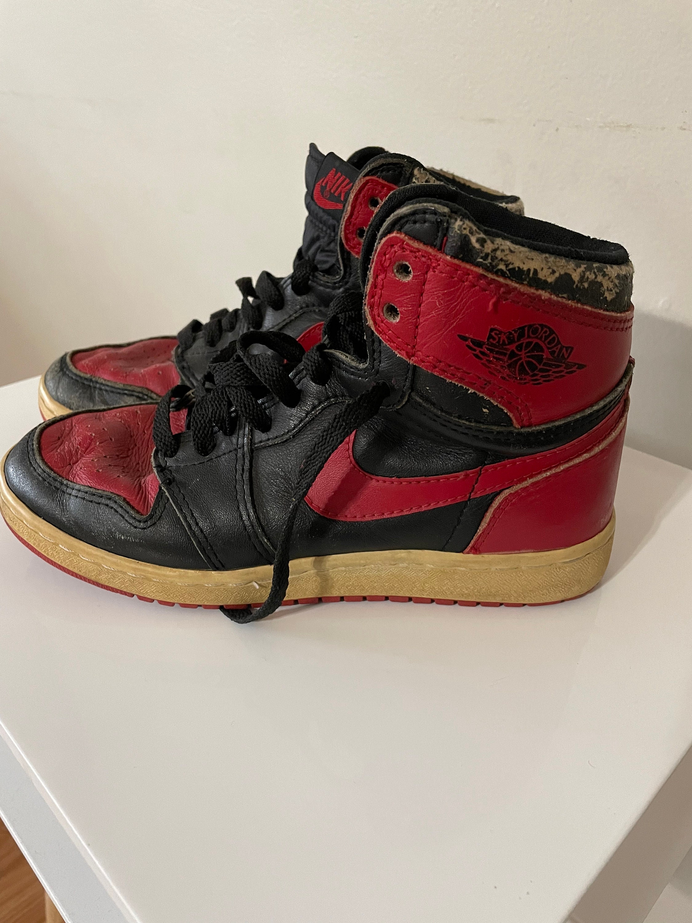 michael jordan retro basketball shoes