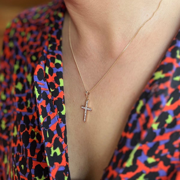 Pave Cross Necklace CZ Waterproof Jewelry, Collier crucifix pavé pendentif croix avec Zircon