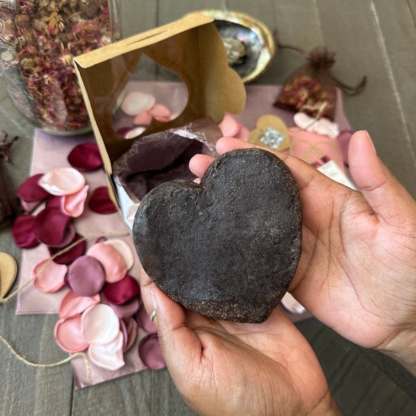 Anichi Ceremonial Cacao, artisanal cacao from the Dominican Republic, ethically sourced cacao, sacred cacao, 100% pure cacao, raw cacao