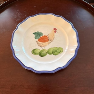 Plato vintage San Marco Nove pintado a mano con gallo – Cerámica mayólica italiana con decoración festoneada