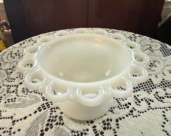 Dulcera de vidrio opalino vintage, frutera Anchor Hocking Old Colony con borde de encaje.