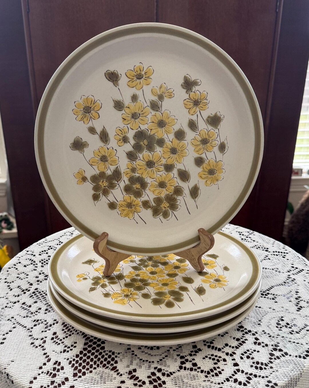 Set of 4 Vintage Spring Bouquet Stoneware Dinner Plates - MCM Hand ...