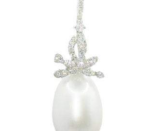 4900 Collana in oro bianco da 0,50 ct con perle d'acqua dolce bianche da 12 mm e diamanti 18 kt