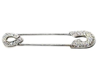 4900 18Kt White Gold Diamond Safety Pin Brooch 0.75Ct