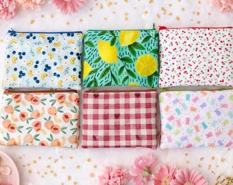 Pochette à fermeture éclair faite main | Trousse à cosmétiques et à crayons doublée 5 x 7 pouces