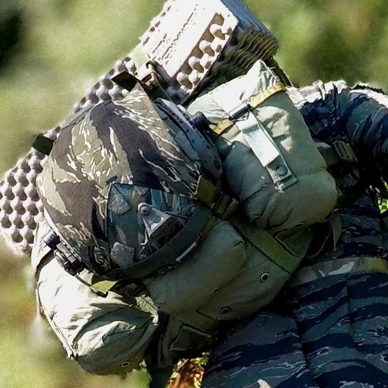 Chaleco Cobra con hebilla - Police Tactical Equipment