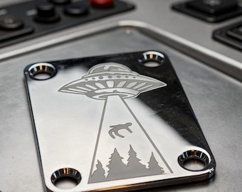 Piastra per manico della chitarra con logo UFO Paranormal Blink-182 – Incisione profonda o superficiale