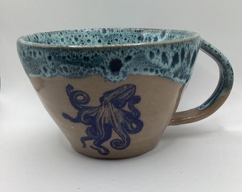 Handmade ceramic mug - Octopus