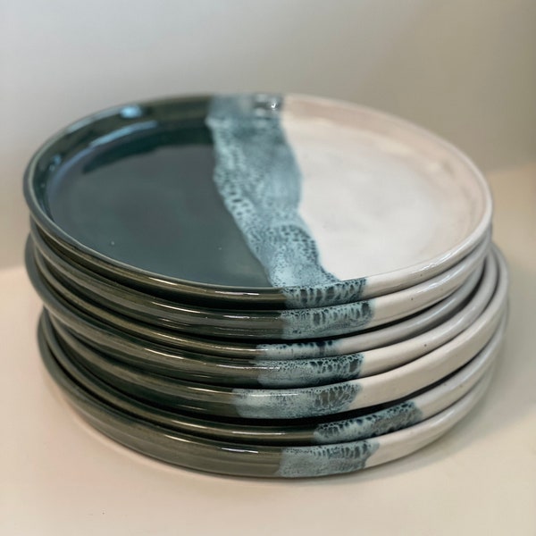 27 cm Seabrook Smoked Grey Large Stoneware Handmade Ceramic Dinner Plate