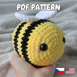 PATTERN: Plush Bee PDf crochet pattern - amigurumi bee - English, Czech - Návod na háčkovaného plyšáka včelu