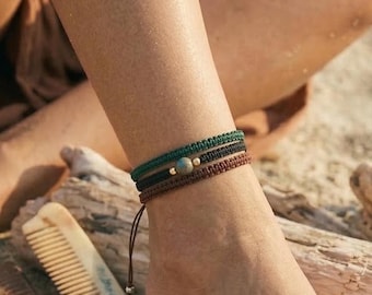 Tobilleras de macramé apiladas, pulseras ajustables bohemias, joyería de cordón hecha a mano, tobilleras de la amistad unisex, juego de tobilleras con cuentas en tonos tierra