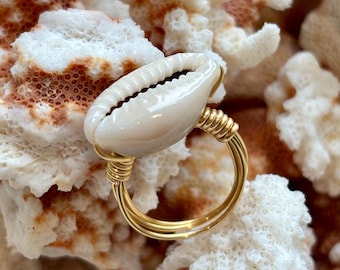 Cowrie Shell Ring, Handmade Wire Wrapped Ring, Natural Shell Ring, Anxiety Ring, Surfer Girl Accessory, Islander Gift, Summer Jewels