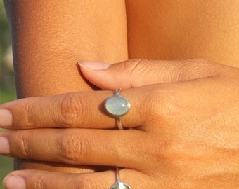 Verstelbare ring, saffierring, sterling zilver, oceaanliefhebber, one size fits all, stapelring, beachy ring, surfer, boho, oceanbytahlia
