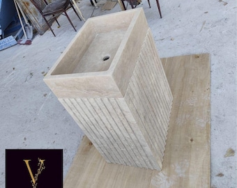 Pia retangular de travertino com pedestal - Textura canelada - Pia artesanal