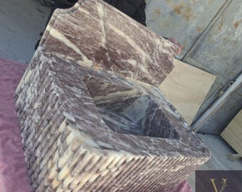 Pia de parede em mármore Monet roxo - com furos para torneira espaçados