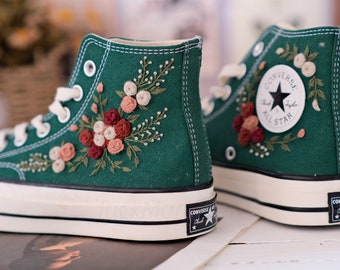 Converse Embroidered Shoes, Converse High Top Shoes,1970s Converse Chuck Taylor, Converse Customized rose bouquet embroidery