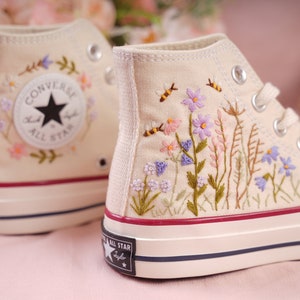 Converse Embroidered Shoes, Converse High Top Shoes,1970s Converse Chuck Taylor, Converse Customized flower bee embroidery wedding shoes