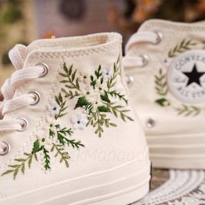 Converse Embroidered Shoes, Converse High Top Shoes,1970s Converse Chuck Taylor, Converse Customized light yellow flower