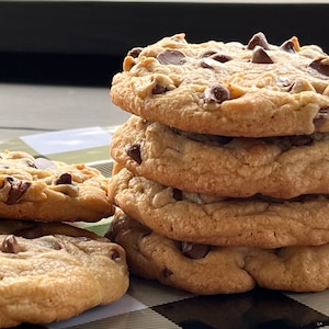 Crumbl Cookies Style Classic Chocolate Chip Cookie Recipe, Gift For Family, Delicious, Gourmet Baking, Homemade