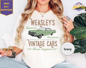 Wizard Flying Car Shirt, Vintage Flying Cars, Wizard Shirt, Weasley Shirt, Bookish Tee, Universal T-Shirt