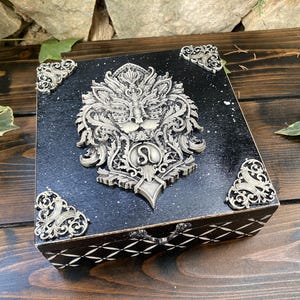 Leo Zodiac Jewelry box, Birthday Gifts for Men & Women, Memory Box, Gothic Astrology Gift for her, Altar Horoscope Box, Birth Zodiac Signs
