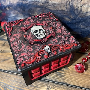 Gothic Jewelry Box, Skull ring box, Decorative Storage Box, Skull Trinket box, Keepsake memory box, Halloween Decor, Birthday present