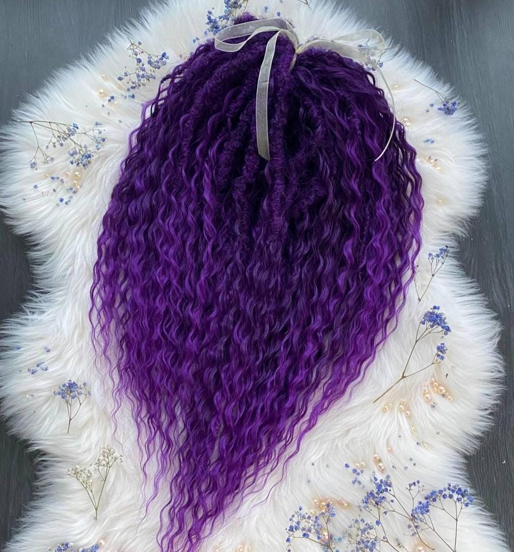 Paarse troebel volume gekrulde dreadlocks, ombre-dreads, dubbele dreadlocks, synthetisch haar, synthetische neplokken, kanekalon-krullen