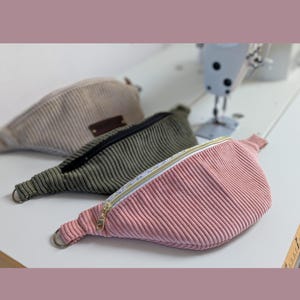 Crossbody Bag- Kids Corduroy Bum Bag – Custom Name, Bauchtasche für Kinder