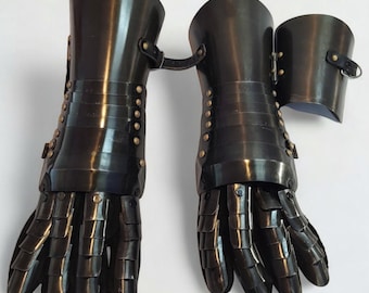 Medieval Black Steel Gauntlets – Knight Armor Gloves for LARP & Cosplay