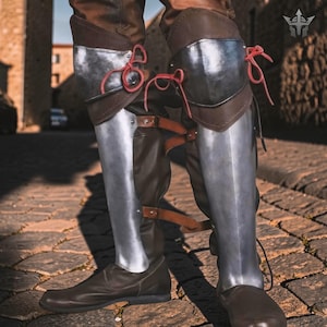 Grebas de caballero medieval / Armadura de piernas de acero hecha a mano / Armadura de combate para LARP / Equipo de guerrero para cosplay renacentista