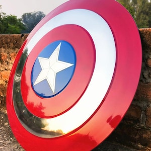 キャプテン・アメリカのシールドレプリカ - 金属製小道具 | ウィンター・ソルジャー アベンジャーズ コスプレシールド