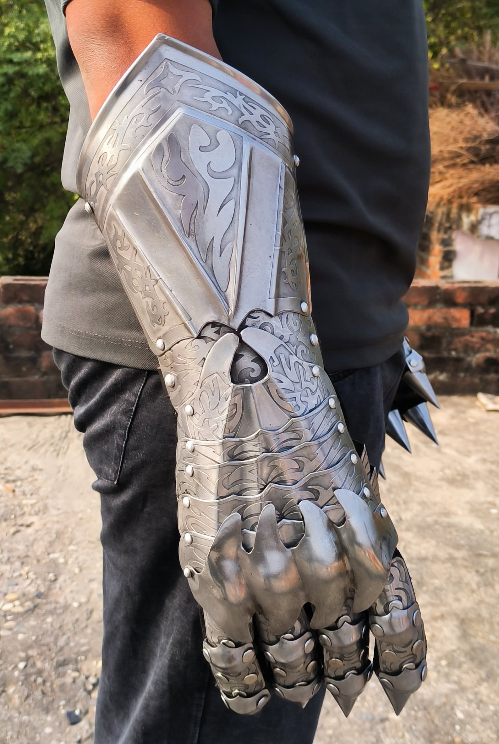 Articulated LARP Gauntlets Medieval Steel Gauntlets - Black Antique ...