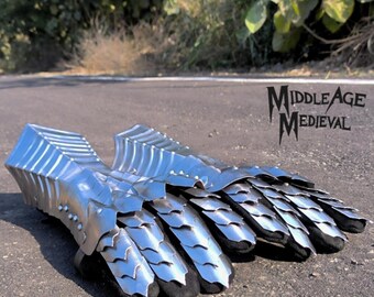 Steel Articulated Gauntlets - Medieval Knight Armor Gloves | Renaissance LARP Cosplay Hand Armor | Gothic Steel Combat Gloves
