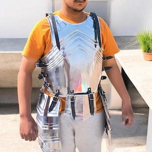 Medieval Gothic 18GA Steel Armor Suit: SCA LARP Costume