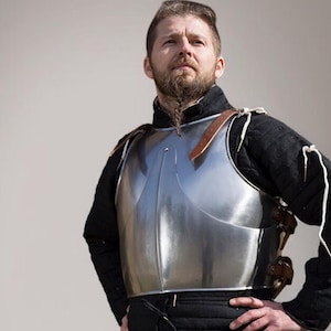 Medieval Steel Breastplate Armor – Knight Chest Plate for LARP, Cosplay & Reenactment